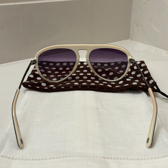 HENRI BENDEL RARE RETIREDgray sunglasses. main image 9